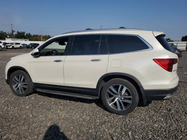 5FNYF6H95JB018018 2018 HONDA PILOT - Image 2