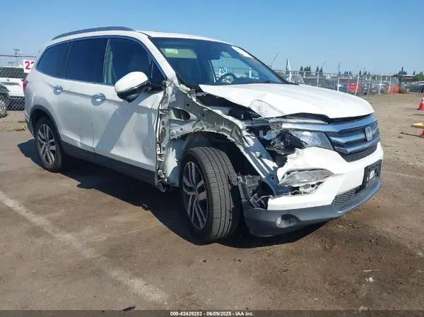 5FNYF6H95JB019122 2018 HONDA PILOT - Image 1