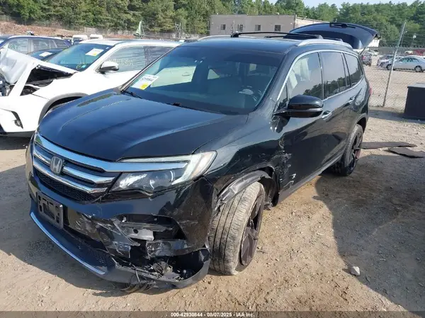 5FNYF6H95JB043842 2018 HONDA PILOT - Image 2