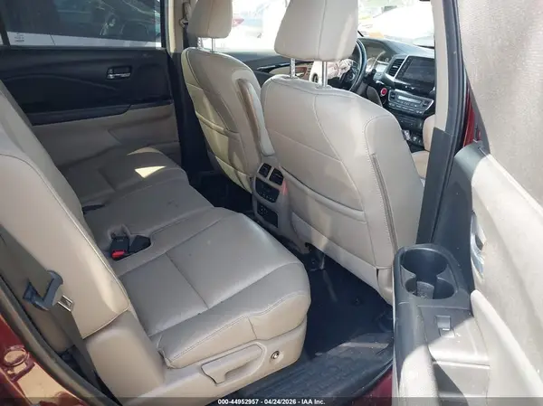 5FNYF6H95JB046014 2018 HONDA PILOT - Image 8