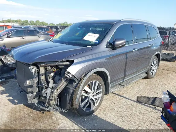 5FNYF6H95JB055442 2018 HONDA PILOT - Image 2