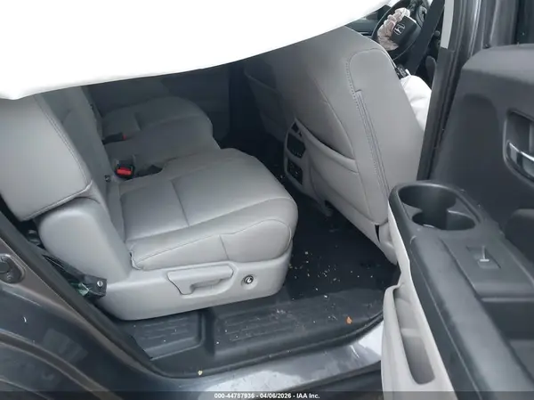 5FNYF6H95JB056252 2018 HONDA PILOT - Image 8