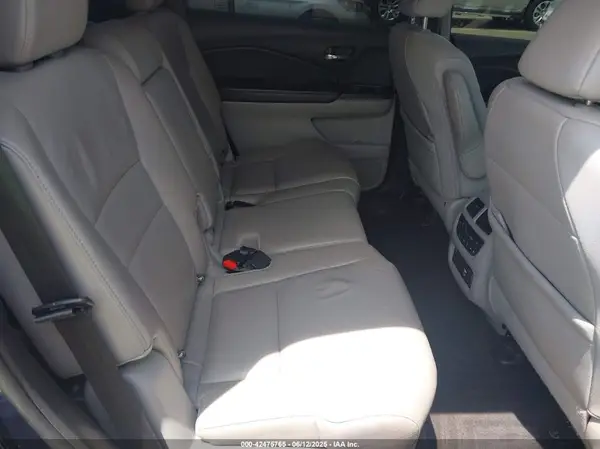 5FNYF6H95KB011488 2019 HONDA PILOT - Image 8