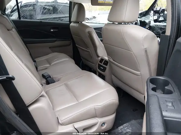 5FNYF6H95KB051263 2019 HONDA PILOT - Image 8
