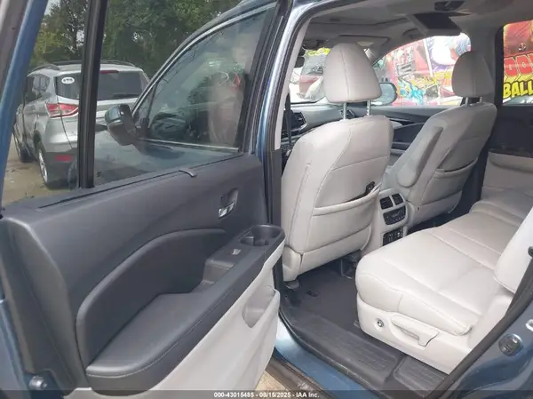 5FNYF6H95MB000378 2021 HONDA PILOT - Image 8