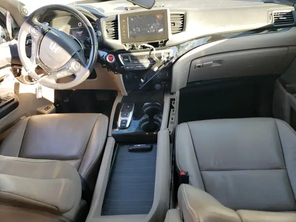 5FNYF6H96GB040411 2016 HONDA PILOT - Image 8
