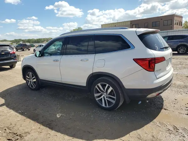5FNYF6H96HB003988 2017 HONDA PILOT - Image 2