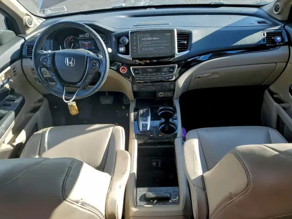 5FNYF6H96HB007880 2017 HONDA PILOT - Image 8