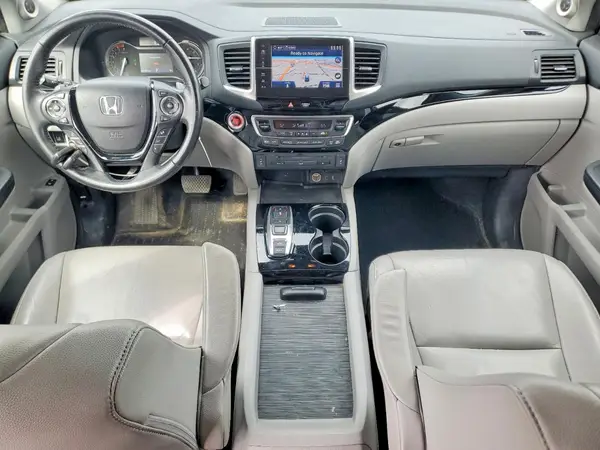 5FNYF6H96HB009595 2017 HONDA PILOT - Image 8