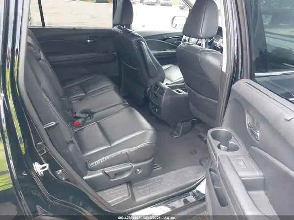 5FNYF6H96HB009726 2017 HONDA PILOT - Image 8