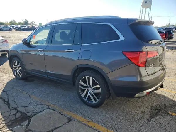 5FNYF6H96HB012321 2017 HONDA PILOT - Image 2