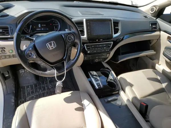 5FNYF6H96HB017258 2017 HONDA PILOT - Image 8