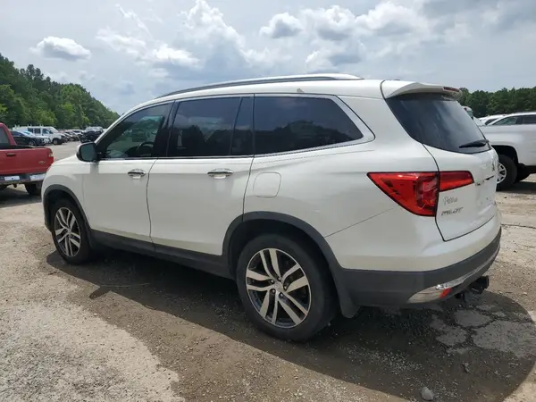 5FNYF6H96HB017311 2017 HONDA PILOT - Image 2