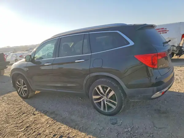 5FNYF6H96HB018507 2017 HONDA PILOT - Image 2