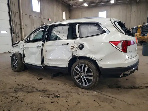 5FNYF6H96HB023416 2017 HONDA PILOT - Image 2