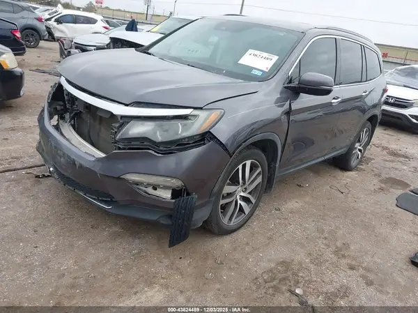 5FNYF6H96HB045285 2017 HONDA PILOT - Image 2