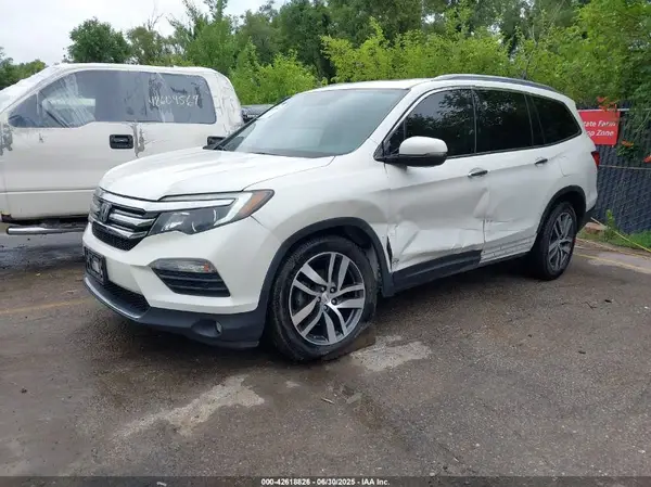 5FNYF6H96HB048025 2017 HONDA PILOT - Image 2