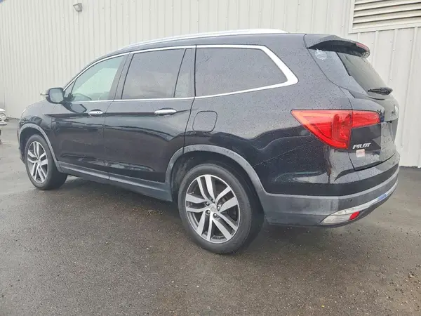 5FNYF6H96HB050423 2017 HONDA PILOT - Image 2