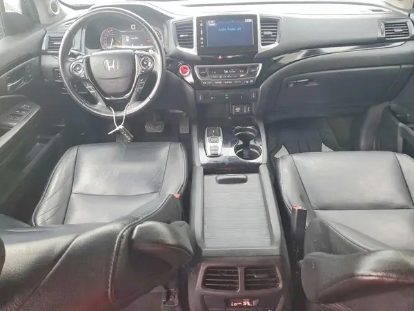 5FNYF6H96HB050423 2017 HONDA PILOT - Image 8