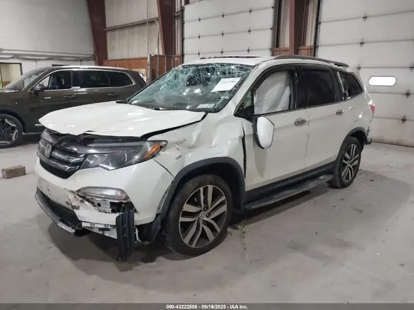 5FNYF6H96HB076519 2017 HONDA PILOT - Image 2
