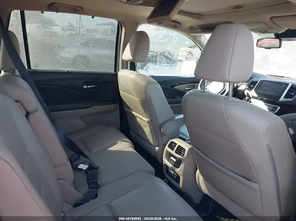 5FNYF6H96HB077086 2017 HONDA PILOT - Image 8