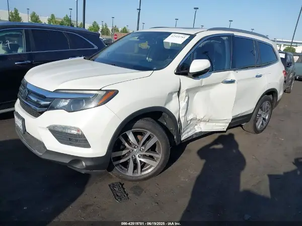 5FNYF6H96HB095958 2017 HONDA PILOT - Image 2