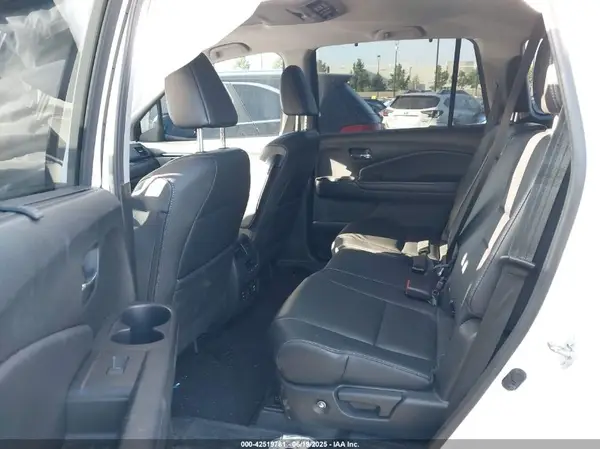 5FNYF6H96HB095958 2017 HONDA PILOT - Image 8