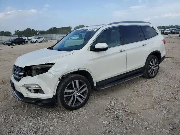 5FNYF6H96JB000465 2018 HONDA PILOT - Image 1