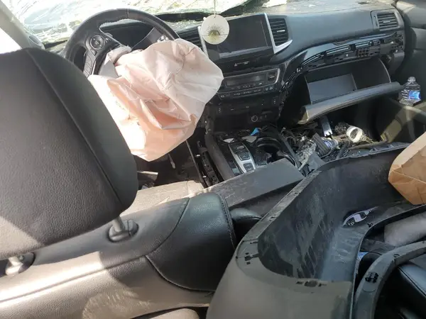 5FNYF6H96JB019629 2018 HONDA PILOT - Image 8