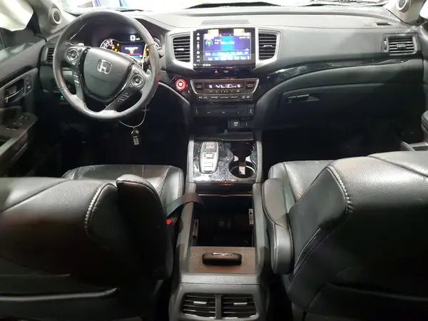 5FNYF6H96JB024362 2018 HONDA PILOT - Image 8