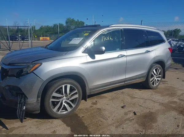 5FNYF6H96JB038102 2018 HONDA PILOT - Image 2