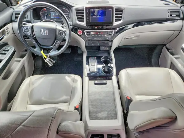 5FNYF6H96JB048337 2018 HONDA PILOT - Image 8