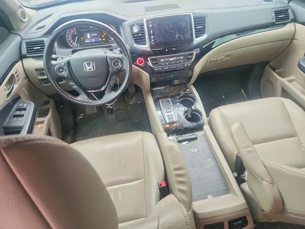 5FNYF6H96JB058172 2018 HONDA PILOT - Image 8