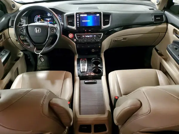 5FNYF6H96JB070077 2018 HONDA PILOT - Image 8
