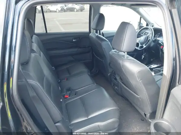 5FNYF6H96KB015520 2019 HONDA PILOT - Image 8