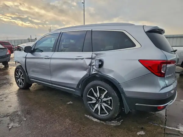 5FNYF6H96KB018045 2019 HONDA PILOT - Image 2
