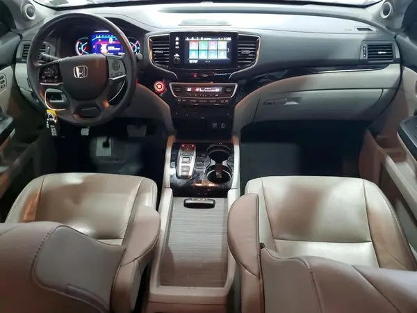 5FNYF6H96KB063258 2019 HONDA PILOT - Image 8