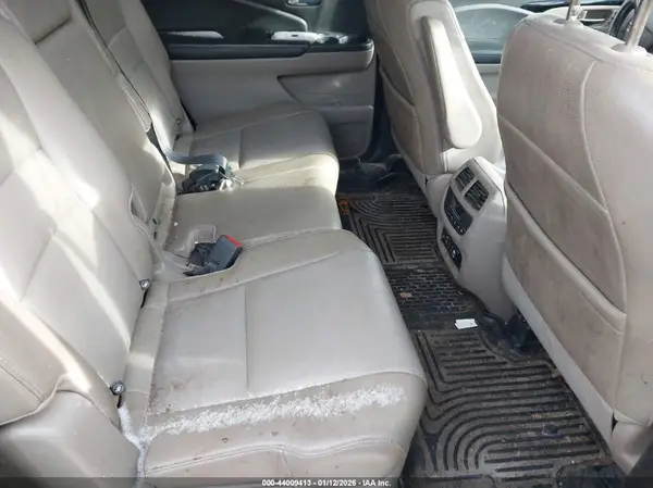 5FNYF6H97GB002489 2016 HONDA PILOT - Image 8