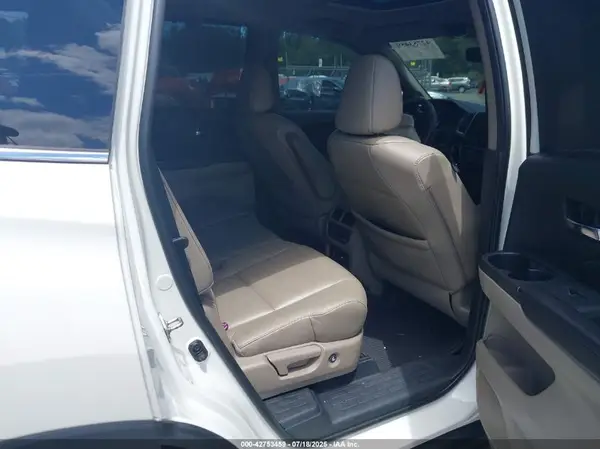 5FNYF6H97GB047769 2016 HONDA PILOT - Image 8