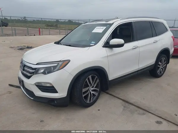 5FNYF6H97HB002218 2017 HONDA PILOT - Image 2