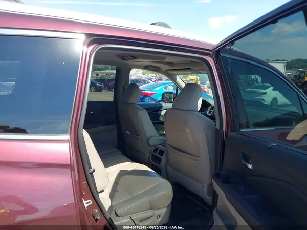 5FNYF6H97HB013123 2017 HONDA PILOT - Image 8