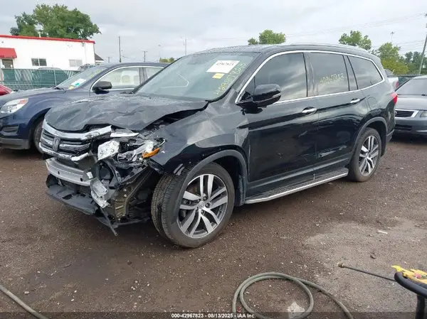 5FNYF6H97HB028088 2017 HONDA PILOT - Image 2