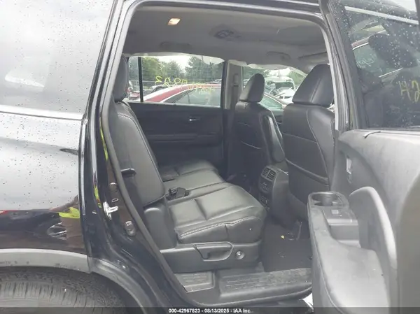 5FNYF6H97HB028088 2017 HONDA PILOT - Image 8