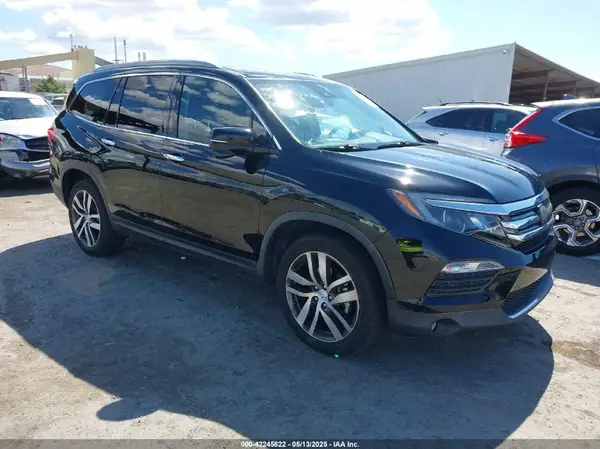 5FNYF6H97HB037468 2017 HONDA PILOT - Image 1