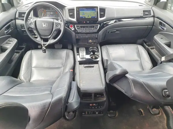 5FNYF6H97HB044470 2017 HONDA PILOT - Image 8