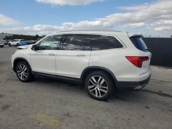 5FNYF6H97HB050401 2017 HONDA PILOT - Image 2