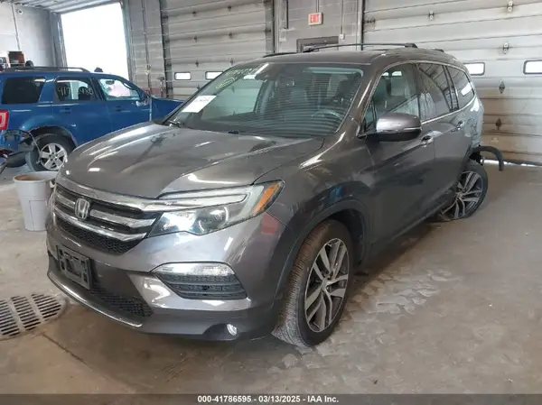 5FNYF6H97HB066193 2017 HONDA PILOT - Image 2