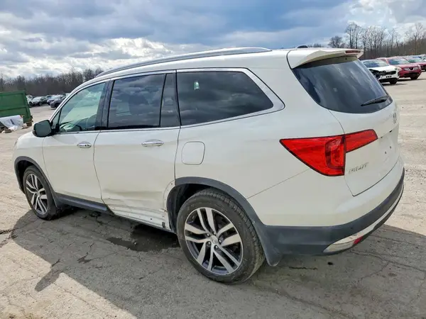 5FNYF6H97HB073516 2017 HONDA PILOT - Image 2