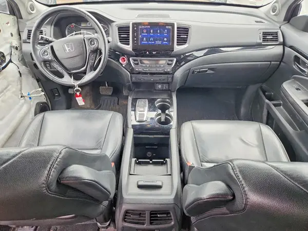 5FNYF6H97HB074780 2017 HONDA PILOT - Image 8