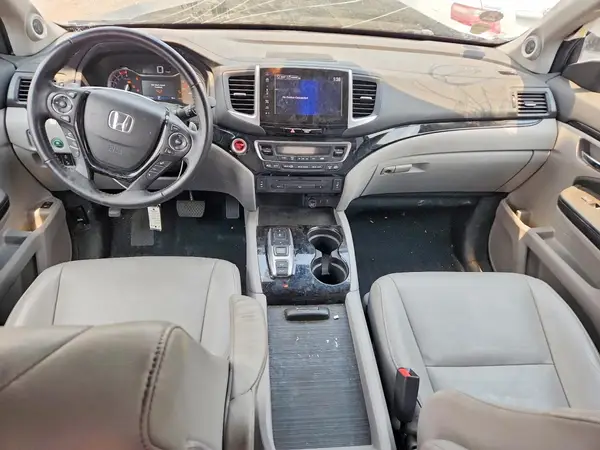 5FNYF6H97HB080000 2017 HONDA PILOT - Image 8